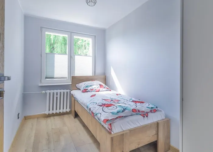 Redlowska Przystan - Plaza, Las, Miasto, Fiesta Apartments