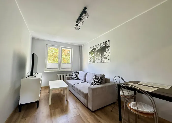 Redlowska Przystan - Plaza, Las, Miasto, Fiesta Apartments